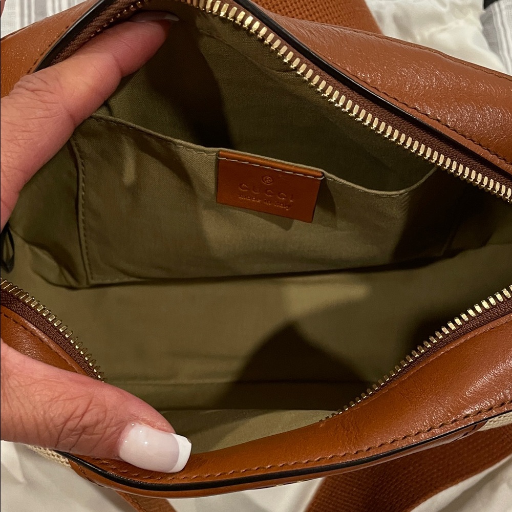 Gucci Canvas Messenger Bag - Picture 6 of 12